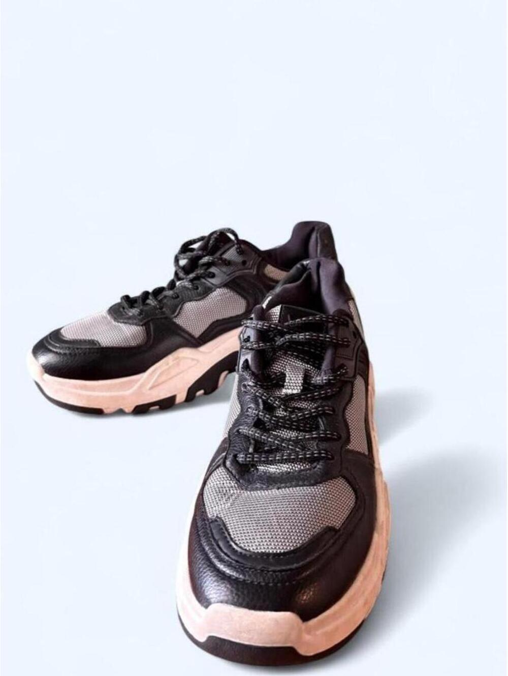 Bershka Women's Black and Grey Trainer